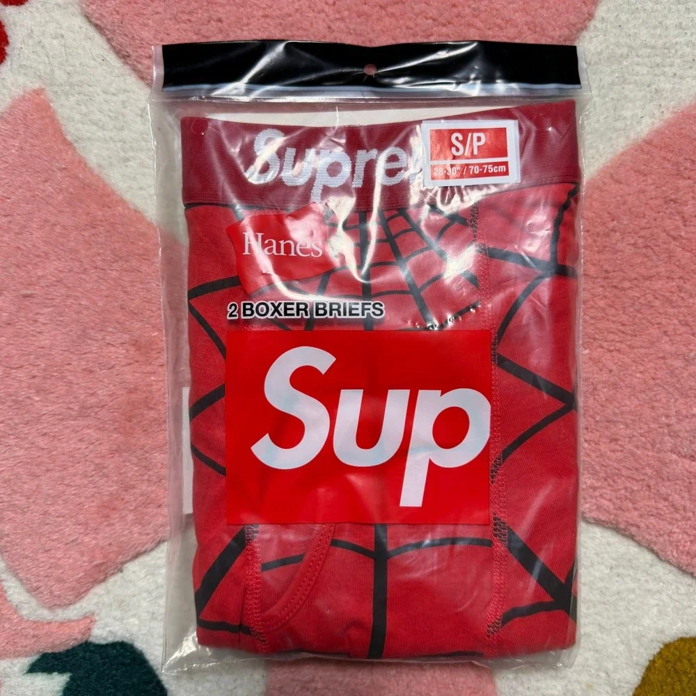 Supreme hanes spider
